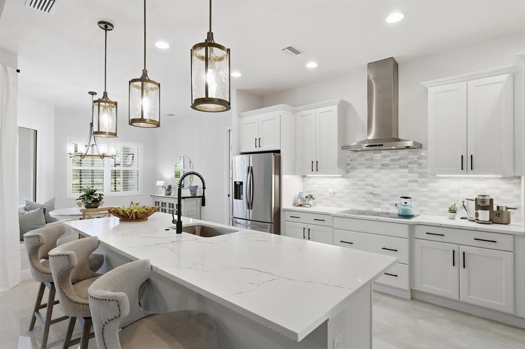 Active With Contract: $875,000 (3 beds, 3 baths, 2470 Square Feet)