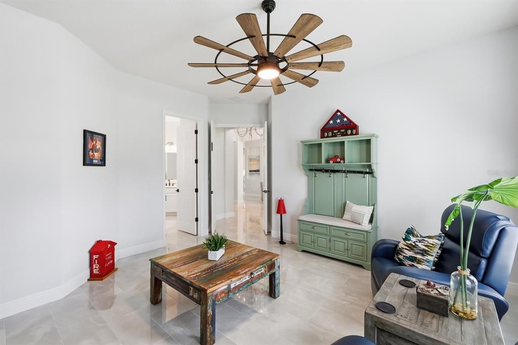Active With Contract: $875,000 (3 beds, 3 baths, 2470 Square Feet)