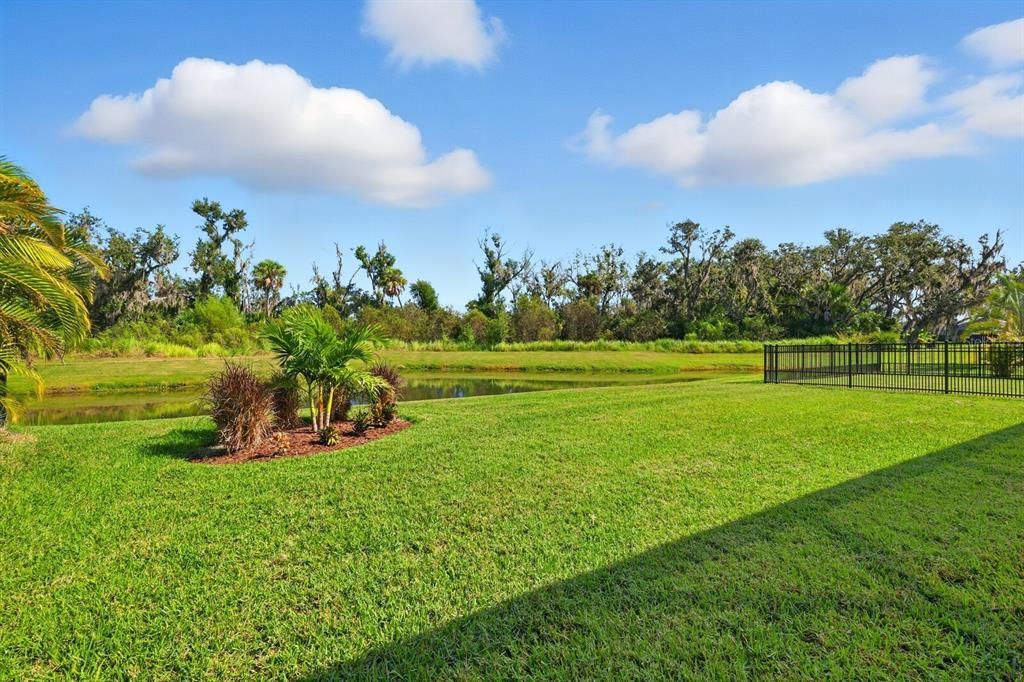 Active With Contract: $875,000 (3 beds, 3 baths, 2470 Square Feet)