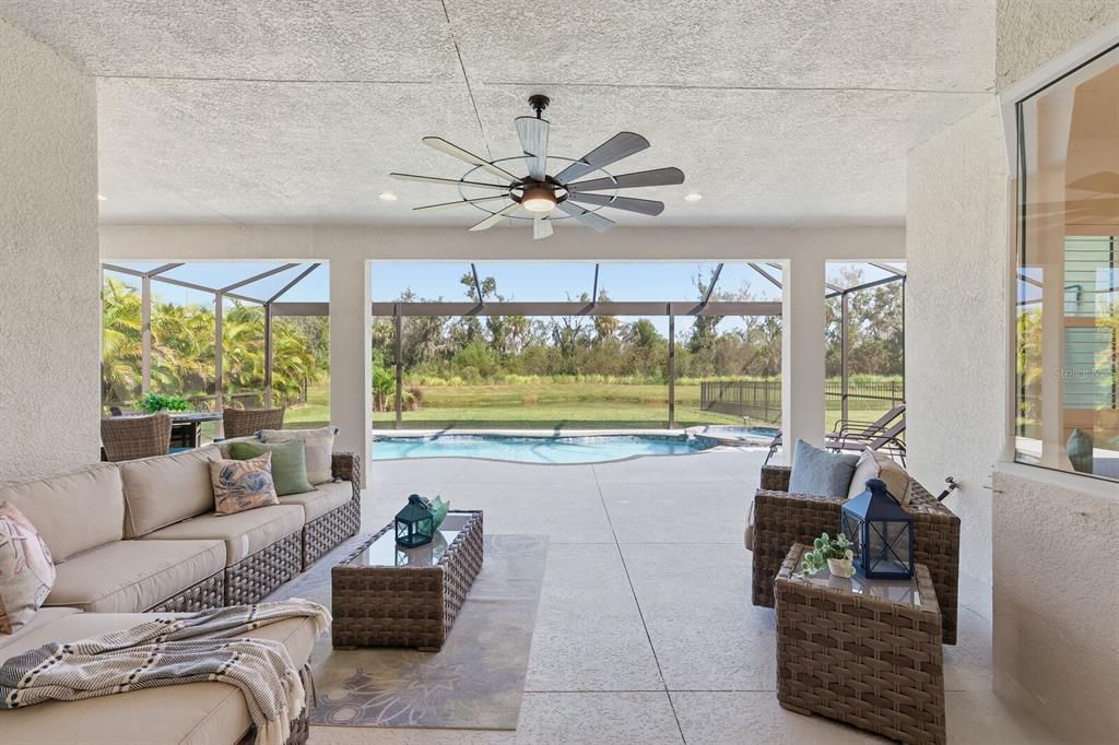 Active With Contract: $875,000 (3 beds, 3 baths, 2470 Square Feet)