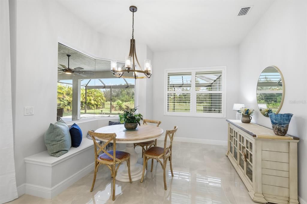 Active With Contract: $875,000 (3 beds, 3 baths, 2470 Square Feet)