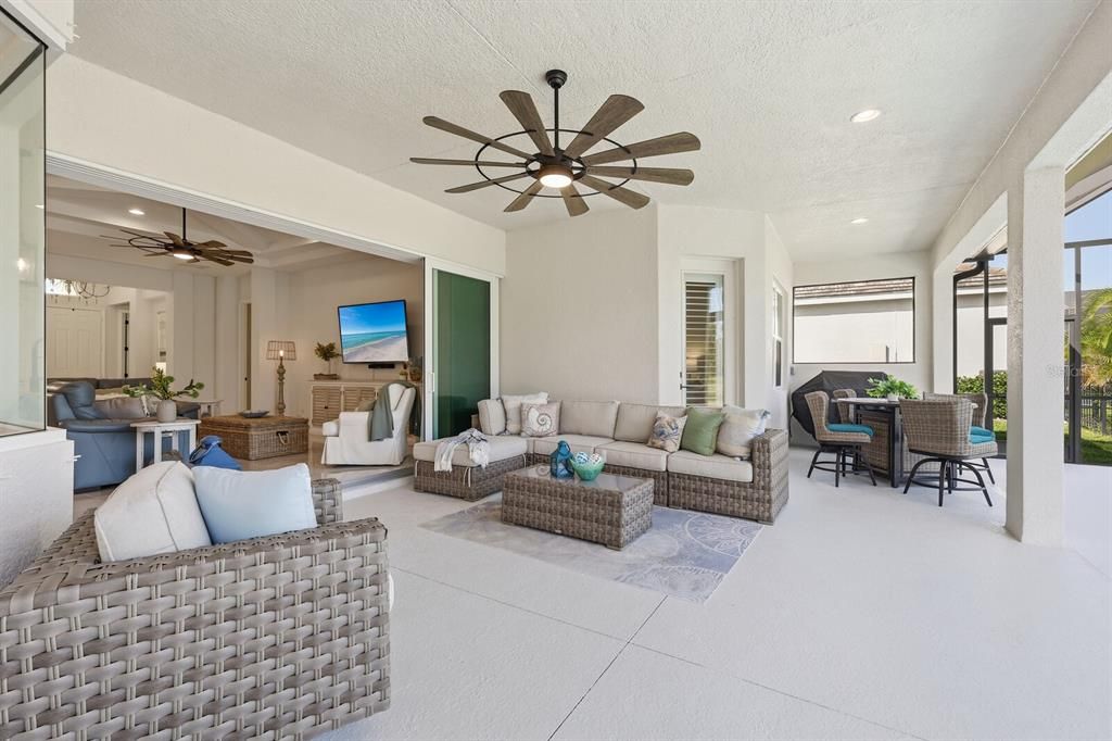 Active With Contract: $875,000 (3 beds, 3 baths, 2470 Square Feet)