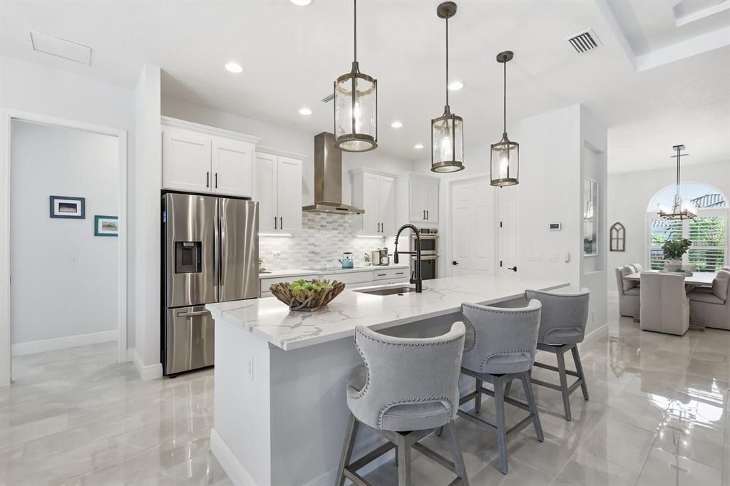 Active With Contract: $875,000 (3 beds, 3 baths, 2470 Square Feet)