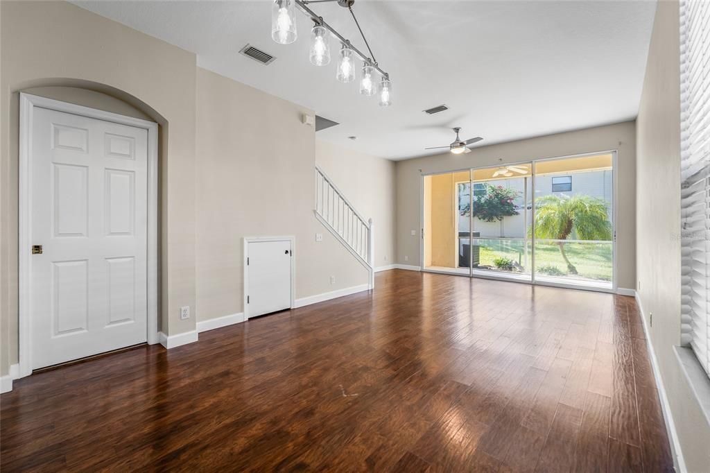 Active With Contract: $370,000 (2 beds, 2 baths, 1740 Square Feet)