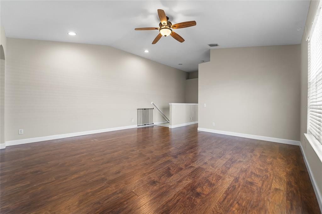 Active With Contract: $370,000 (2 beds, 2 baths, 1740 Square Feet)