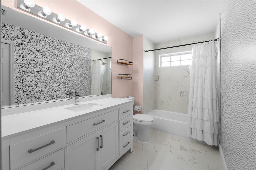 Active With Contract: $370,000 (2 beds, 2 baths, 1740 Square Feet)