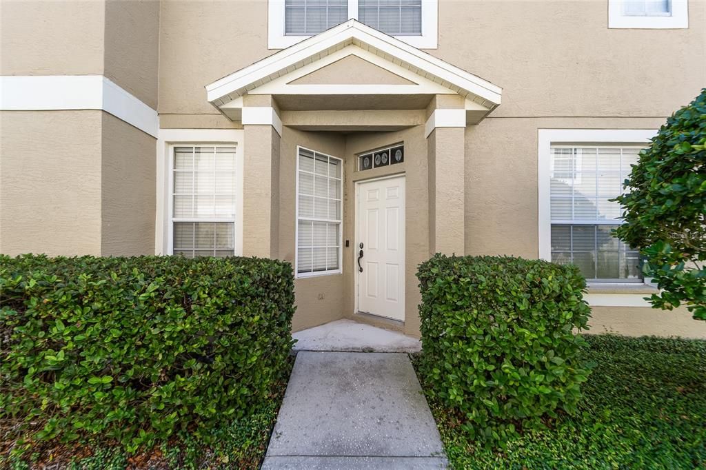 Active With Contract: $370,000 (2 beds, 2 baths, 1740 Square Feet)