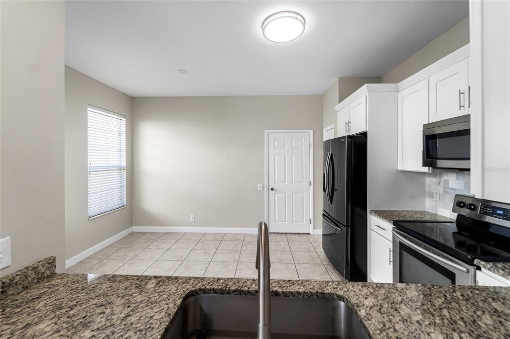 Active With Contract: $370,000 (2 beds, 2 baths, 1740 Square Feet)