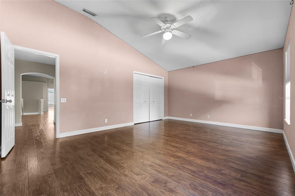 Active With Contract: $370,000 (2 beds, 2 baths, 1740 Square Feet)