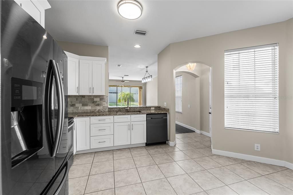 Active With Contract: $370,000 (2 beds, 2 baths, 1740 Square Feet)