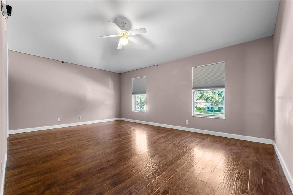 Active With Contract: $370,000 (2 beds, 2 baths, 1740 Square Feet)