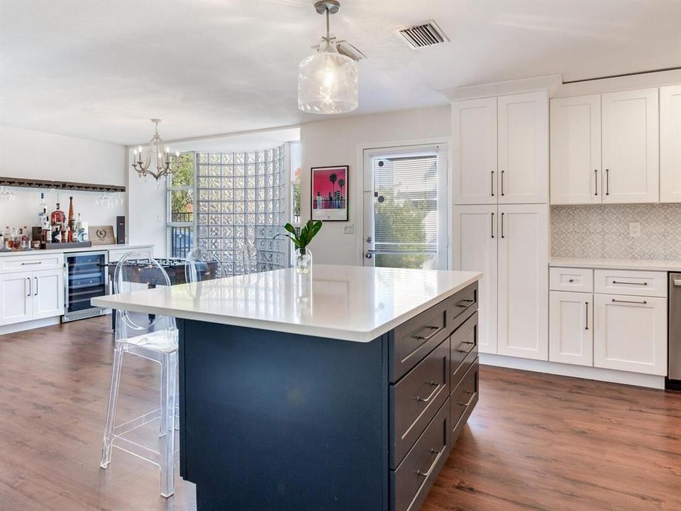 For Rent: $4,990 (3 beds, 2 baths, 1634 Square Feet)