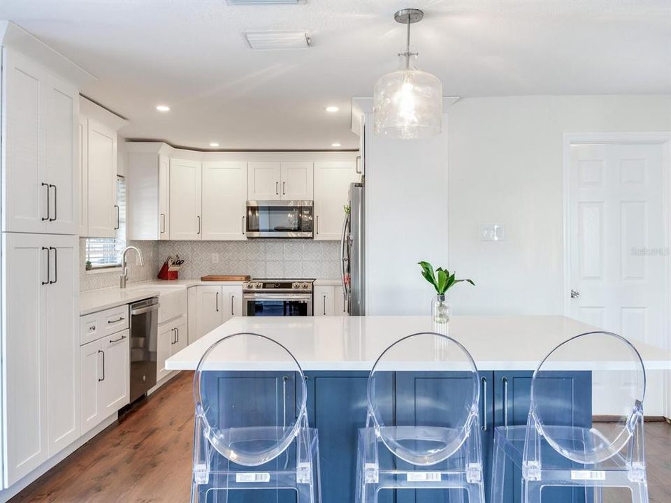 For Rent: $4,990 (3 beds, 2 baths, 1634 Square Feet)