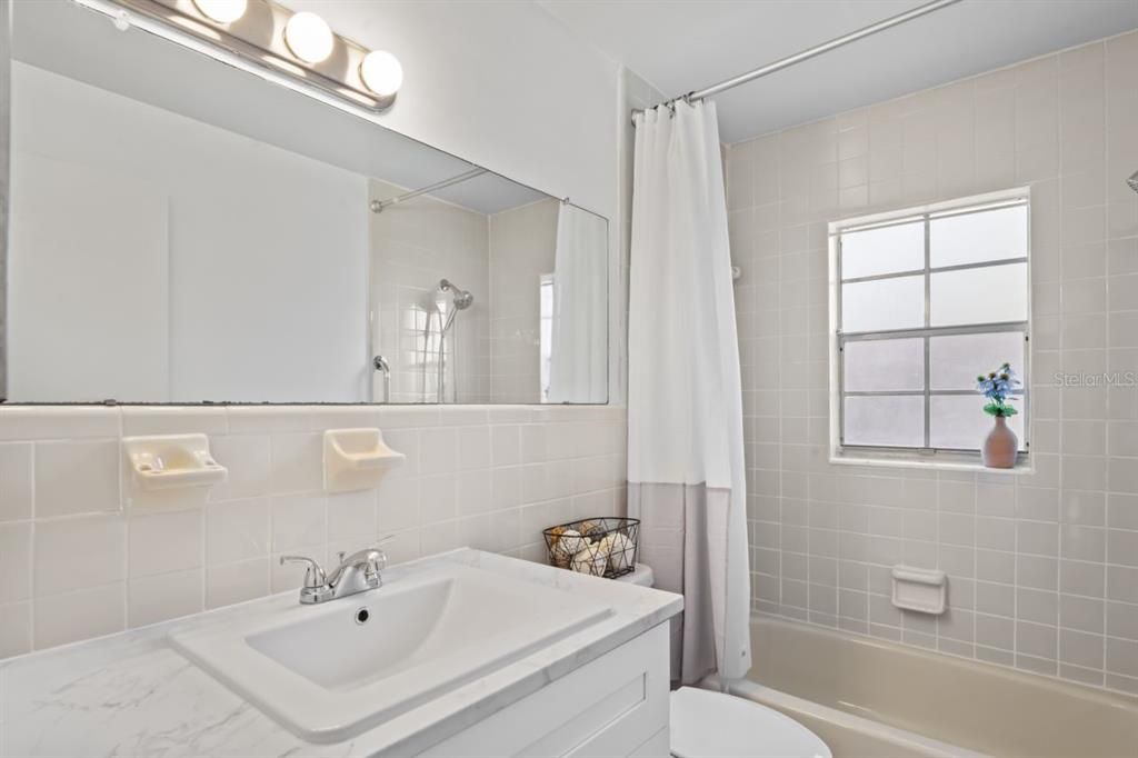 For Rent: $1,500 (2 beds, 2 baths, 1024 Square Feet)