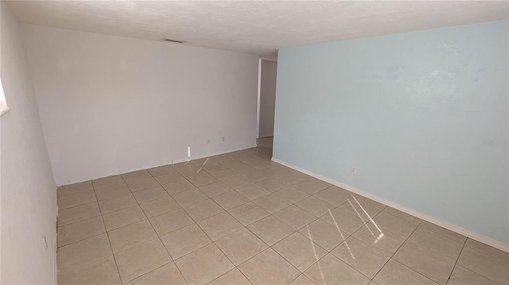 For Sale: $430,000 (0 beds, 0 baths, 1592 Square Feet)