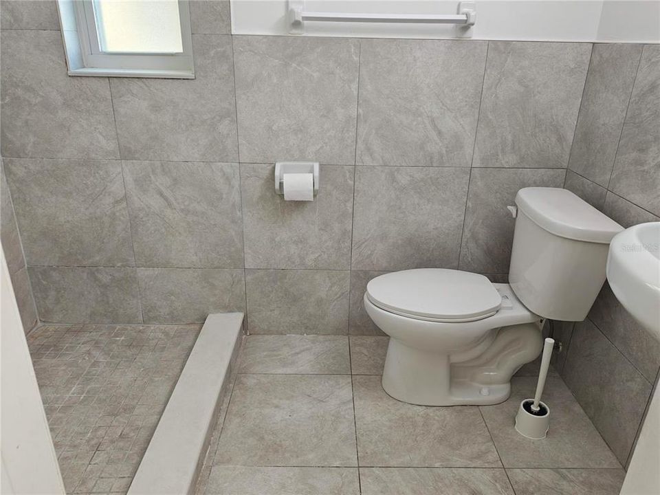 For Sale: $430,000 (0 beds, 0 baths, 1592 Square Feet)