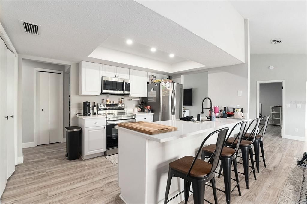 For Sale: $359,999 (3 beds, 2 baths, 1836 Square Feet)