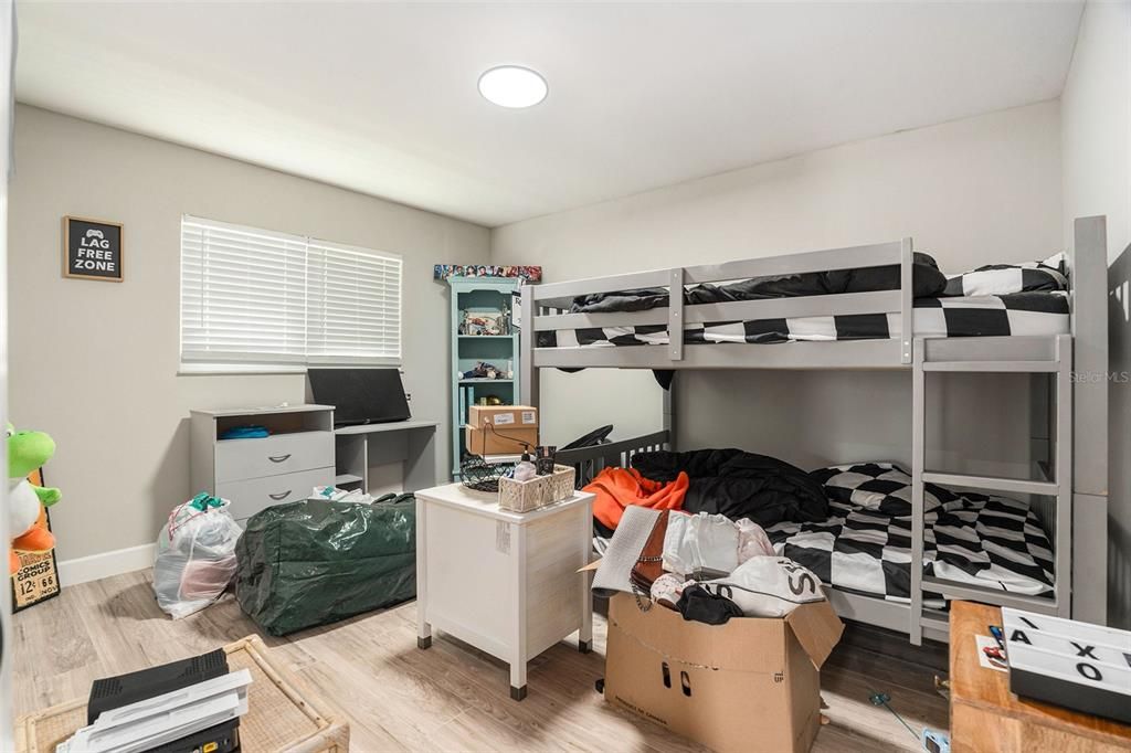 For Sale: $359,999 (3 beds, 2 baths, 1836 Square Feet)