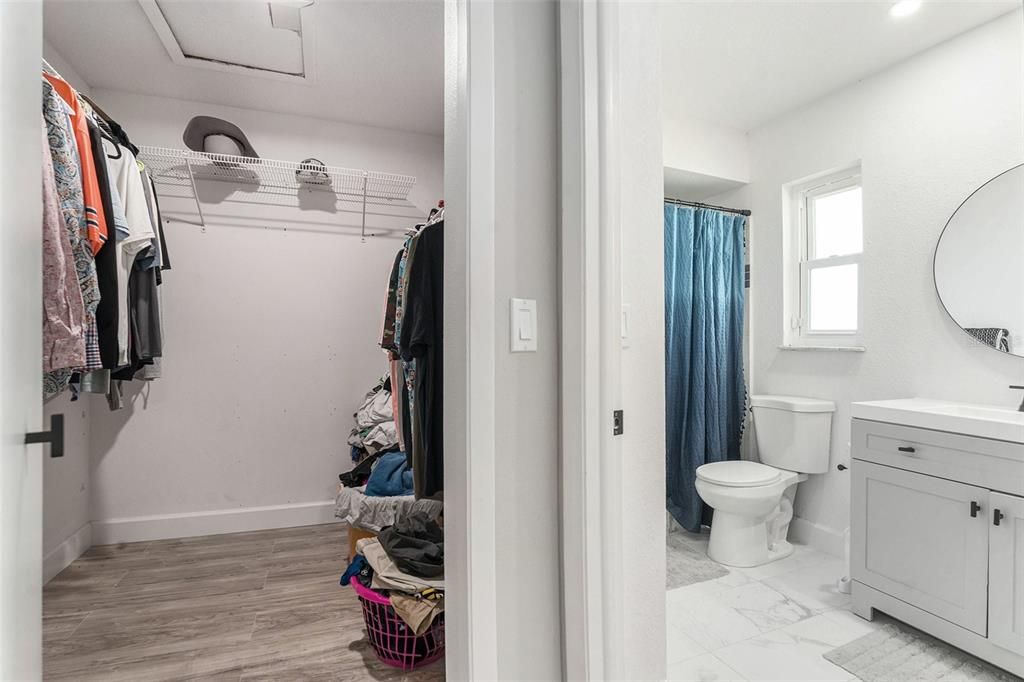 For Sale: $359,999 (3 beds, 2 baths, 1836 Square Feet)