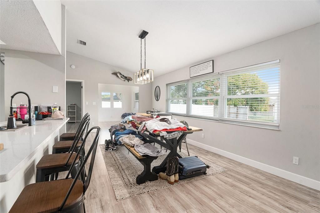 For Sale: $359,999 (3 beds, 2 baths, 1836 Square Feet)