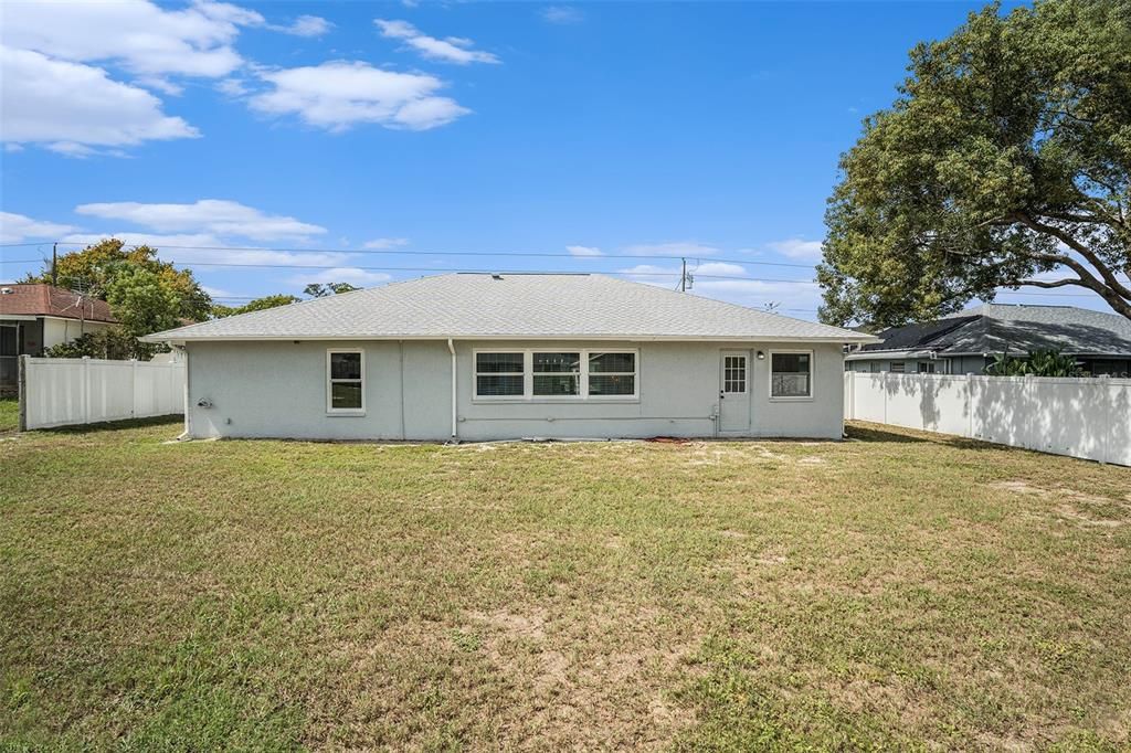 For Sale: $359,999 (3 beds, 2 baths, 1836 Square Feet)