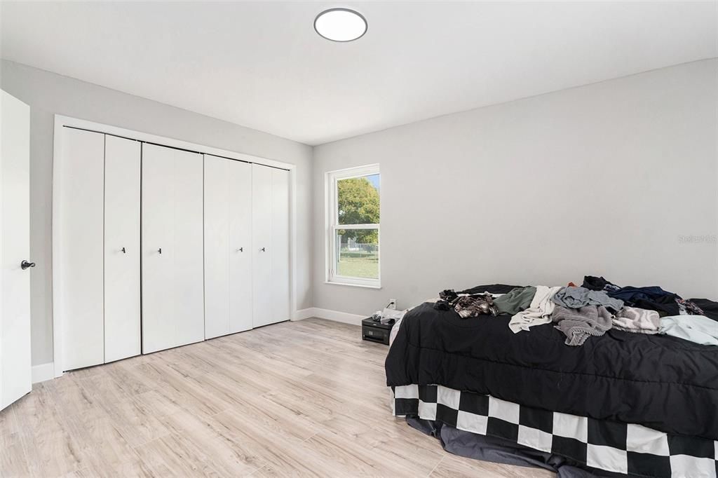 For Sale: $359,999 (3 beds, 2 baths, 1836 Square Feet)