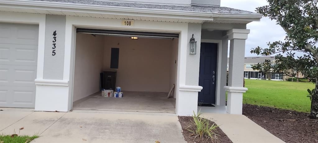 For Rent: $1,720 (2 beds, 2 baths, 1827 Square Feet)