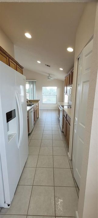 For Rent: $1,720 (2 beds, 2 baths, 1827 Square Feet)