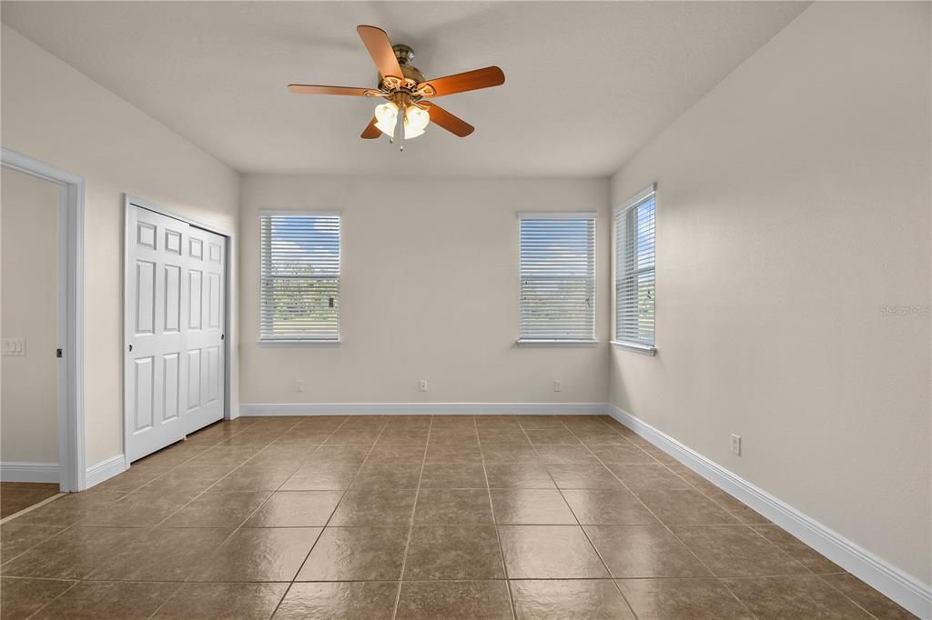 For Sale: $435,000 (4 beds, 2 baths, 2408 Square Feet)