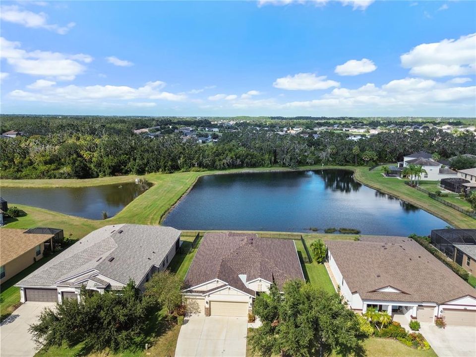 For Sale: $435,000 (4 beds, 2 baths, 2408 Square Feet)