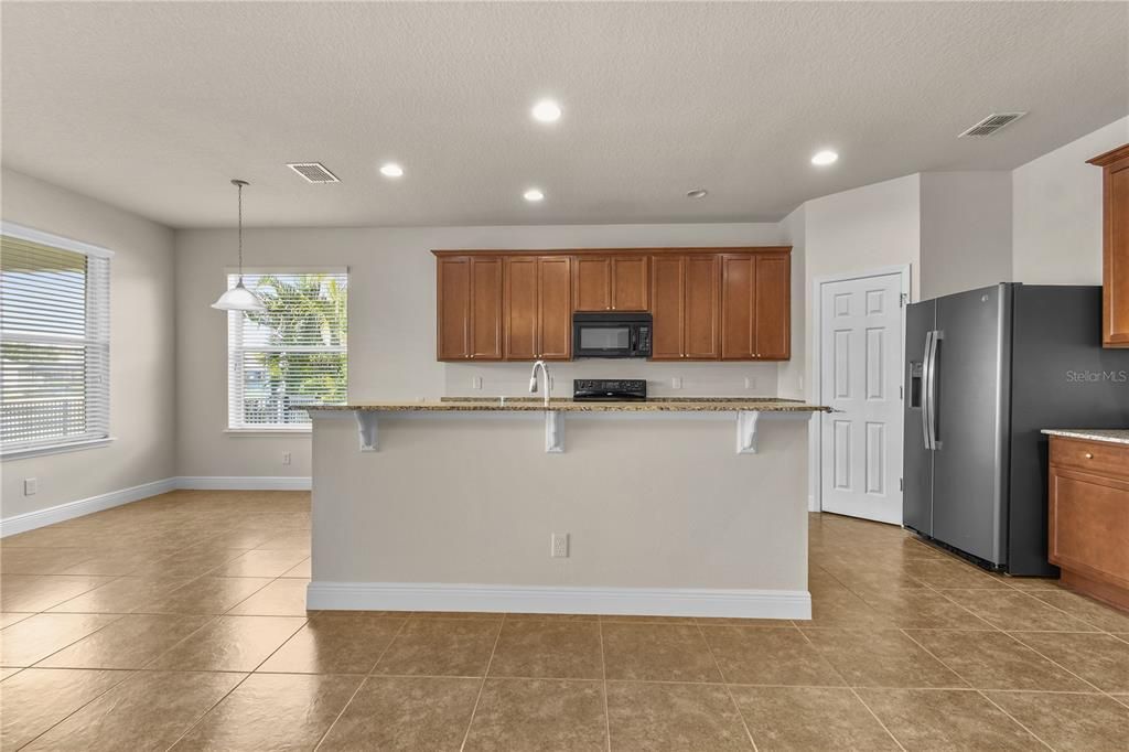 For Sale: $435,000 (4 beds, 2 baths, 2408 Square Feet)