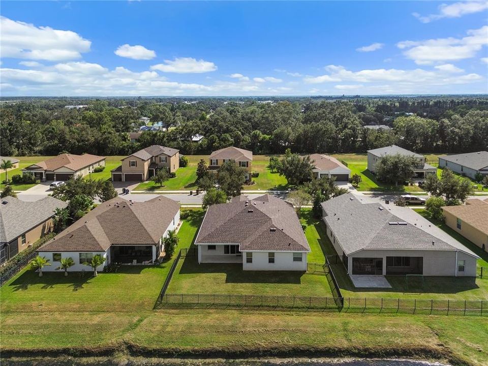 For Sale: $435,000 (4 beds, 2 baths, 2408 Square Feet)