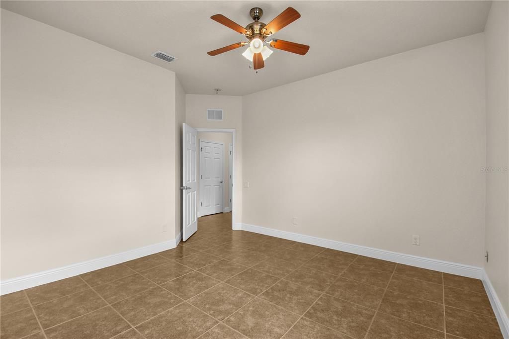 For Sale: $435,000 (4 beds, 2 baths, 2408 Square Feet)