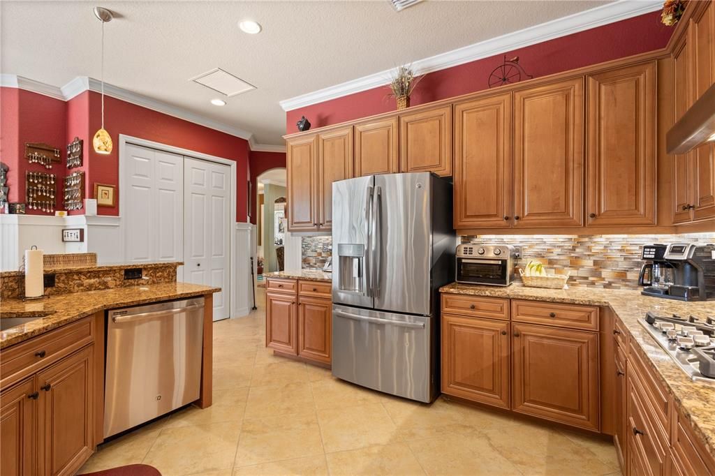 For Sale: $624,900 (4 beds, 3 baths, 2538 Square Feet)