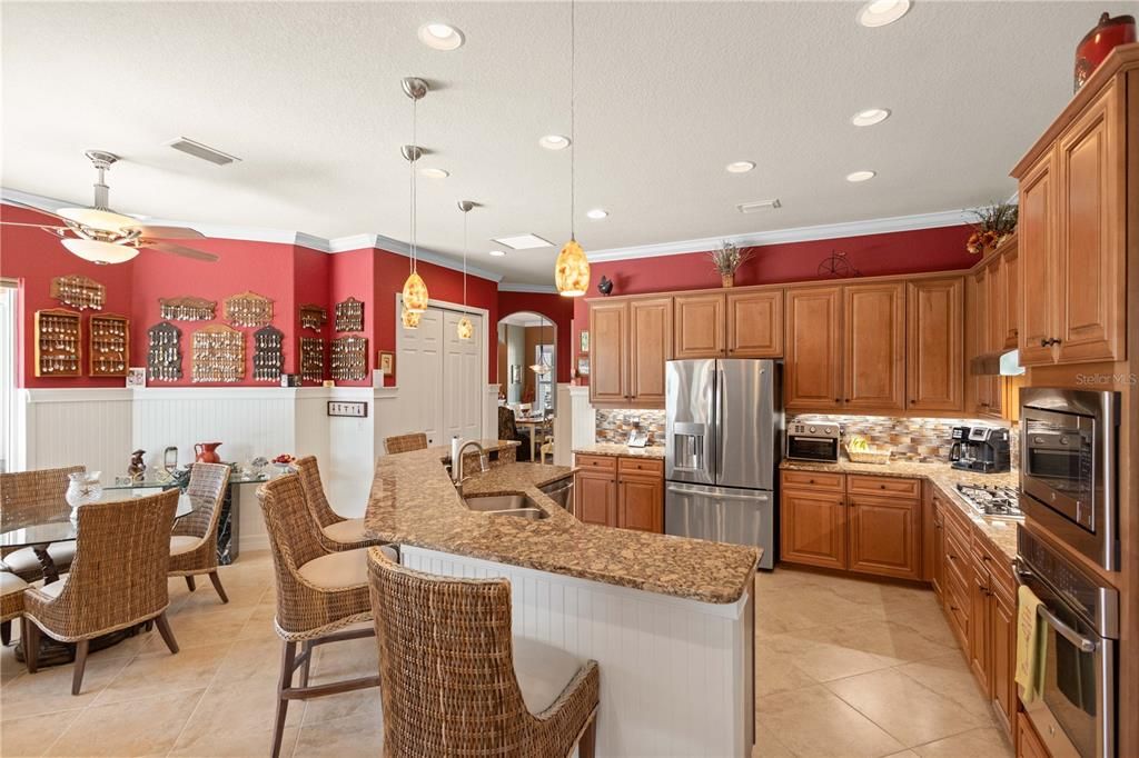 For Sale: $624,900 (4 beds, 3 baths, 2538 Square Feet)