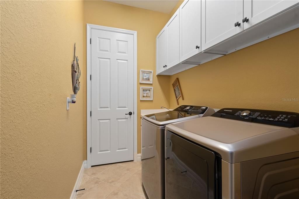 For Sale: $624,900 (4 beds, 3 baths, 2538 Square Feet)