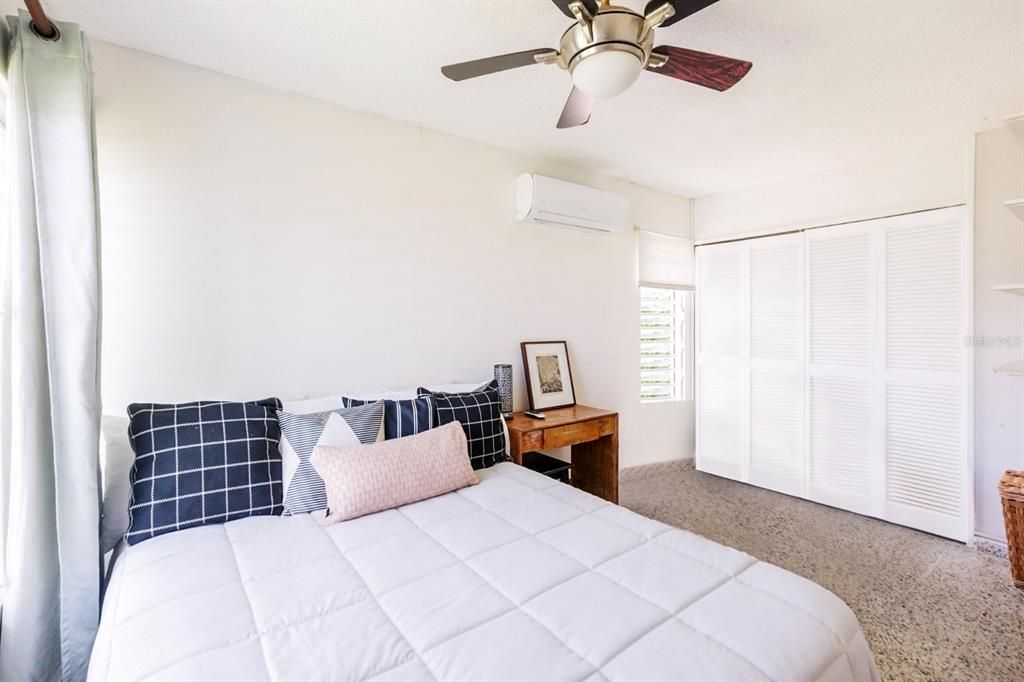 For Rent: $2,295 (3 beds, 2 baths, 1200 Square Feet)