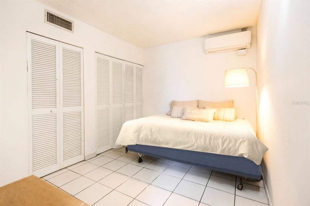 For Rent: $2,295 (3 beds, 2 baths, 1200 Square Feet)