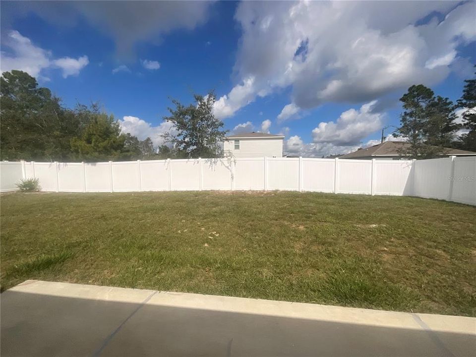 For Rent: $1,895 (3 beds, 2 baths, 1267 Square Feet)