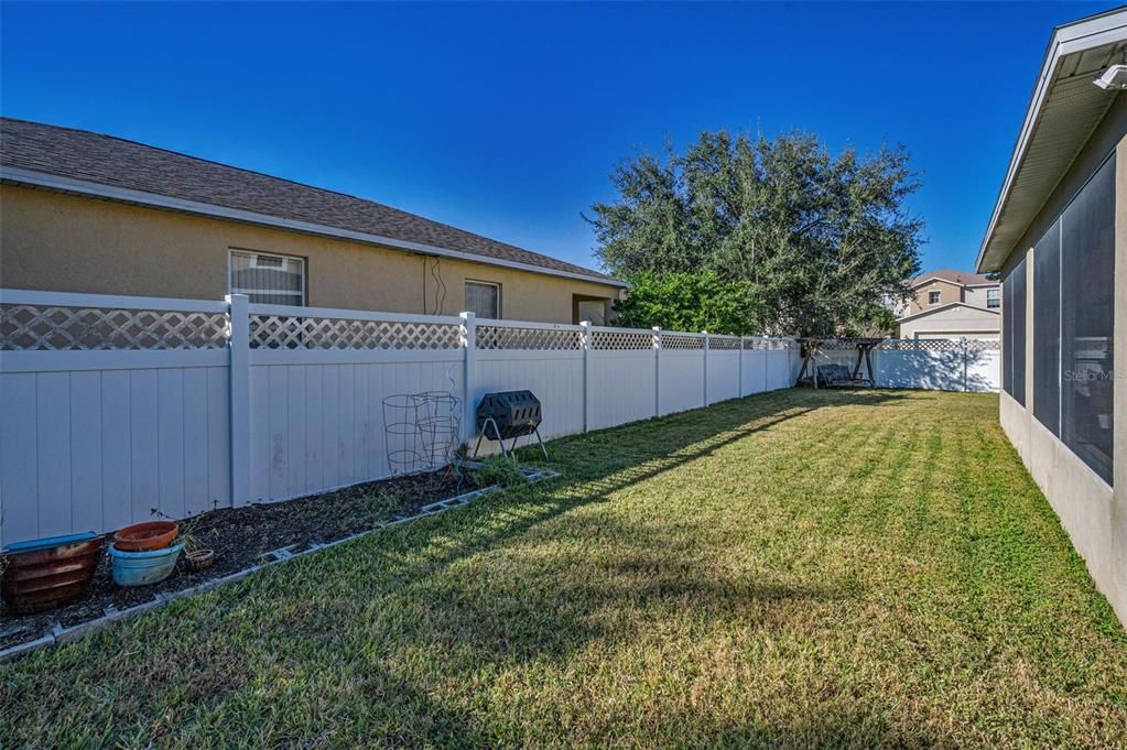 Active With Contract: $429,900 (3 beds, 2 baths, 2278 Square Feet)