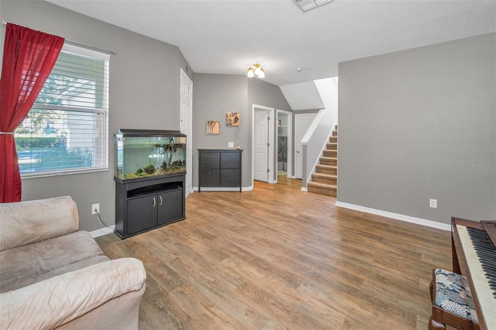 Active With Contract: $429,900 (3 beds, 2 baths, 2278 Square Feet)