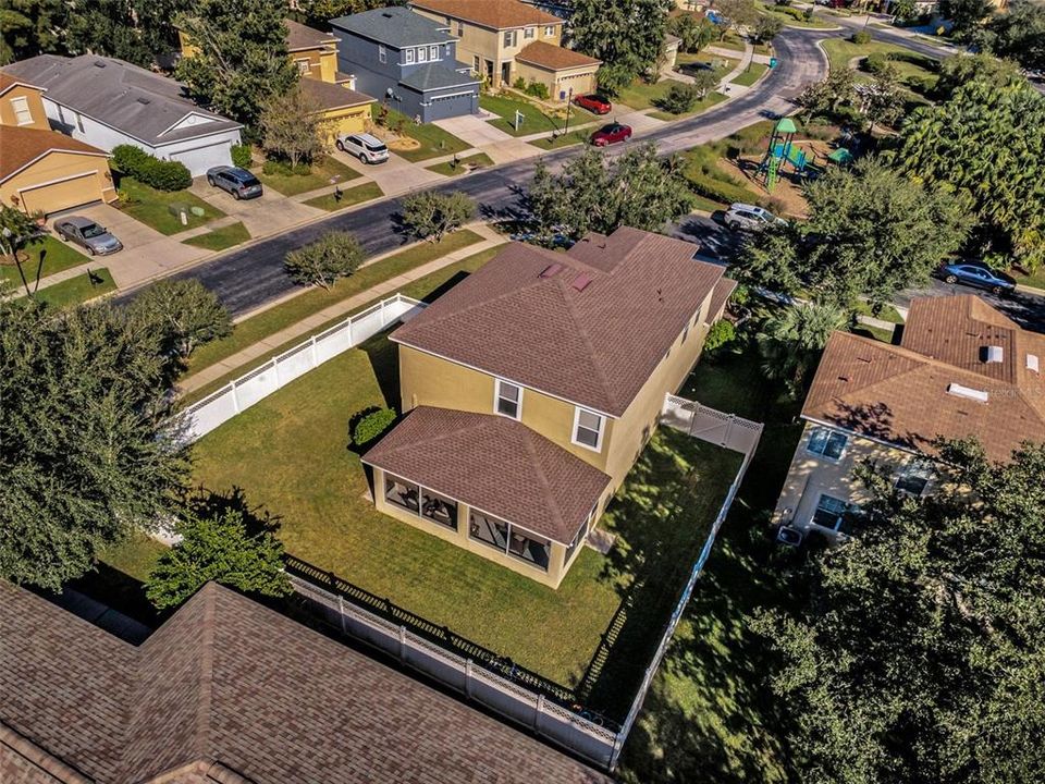 Active With Contract: $429,900 (3 beds, 2 baths, 2278 Square Feet)