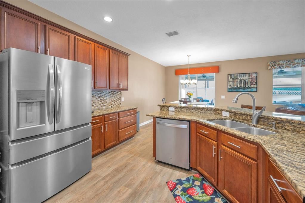 Active With Contract: $429,900 (3 beds, 2 baths, 2278 Square Feet)