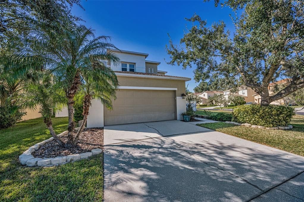 Active With Contract: $429,900 (3 beds, 2 baths, 2278 Square Feet)