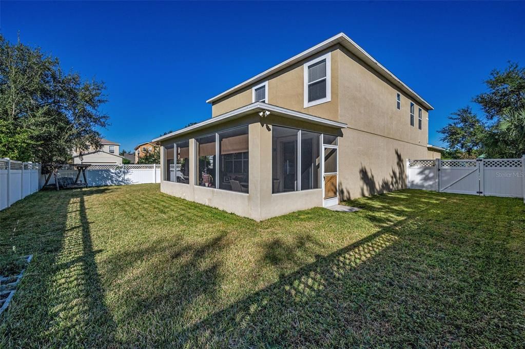 Active With Contract: $429,900 (3 beds, 2 baths, 2278 Square Feet)