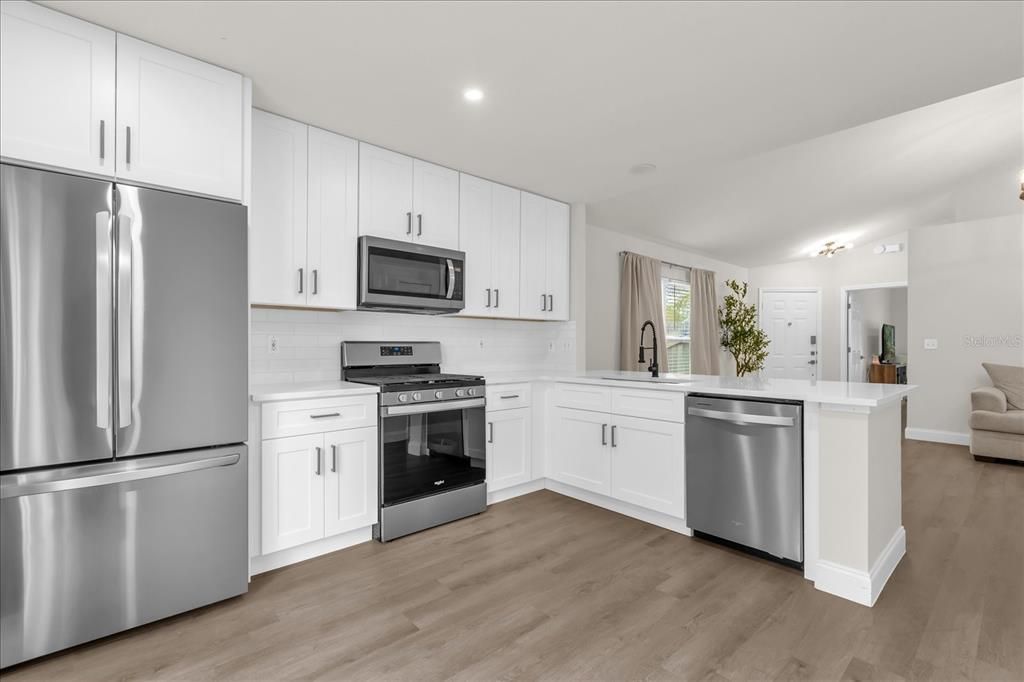 En Venta: $305,000 (3 camas, 2 baños, 1431 Pies cuadrados)