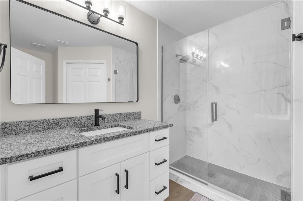 En Venta: $305,000 (3 camas, 2 baños, 1431 Pies cuadrados)