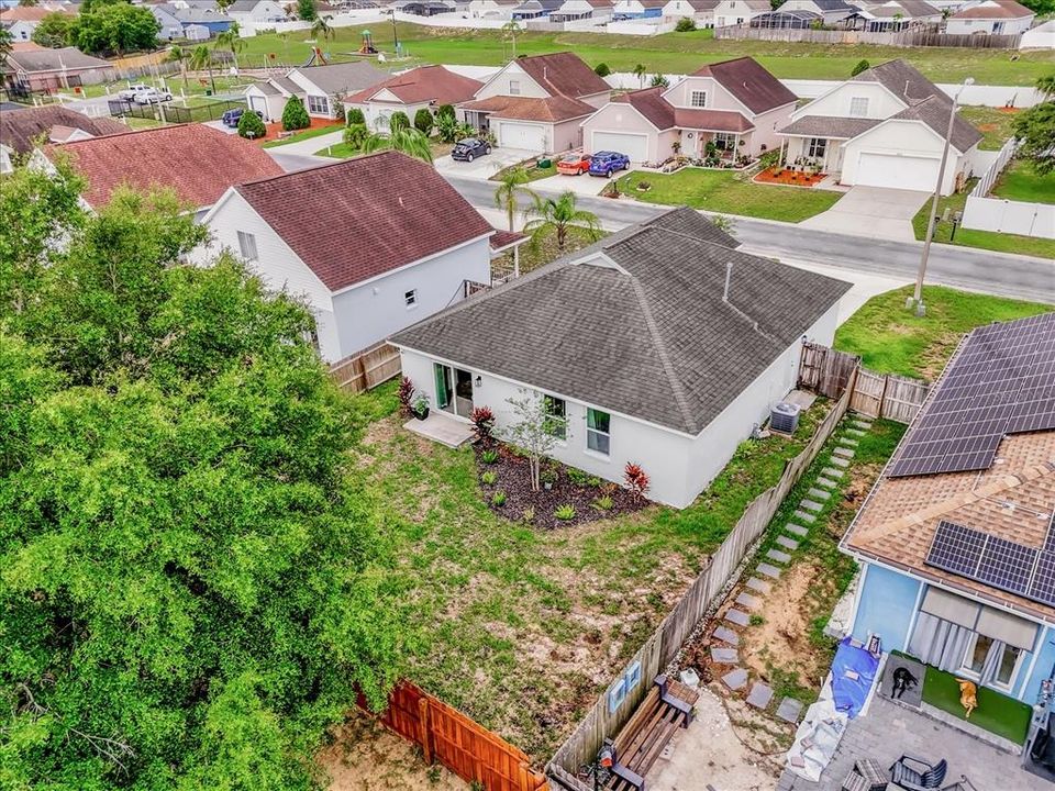 En Venta: $305,000 (3 camas, 2 baños, 1431 Pies cuadrados)