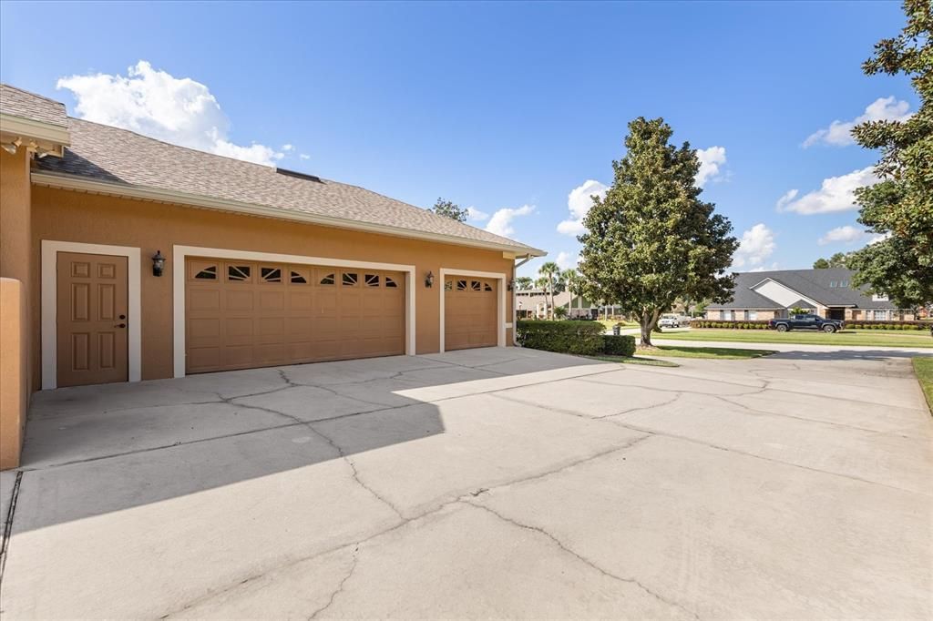 For Sale: $849,000 (4 beds, 3 baths, 2881 Square Feet)