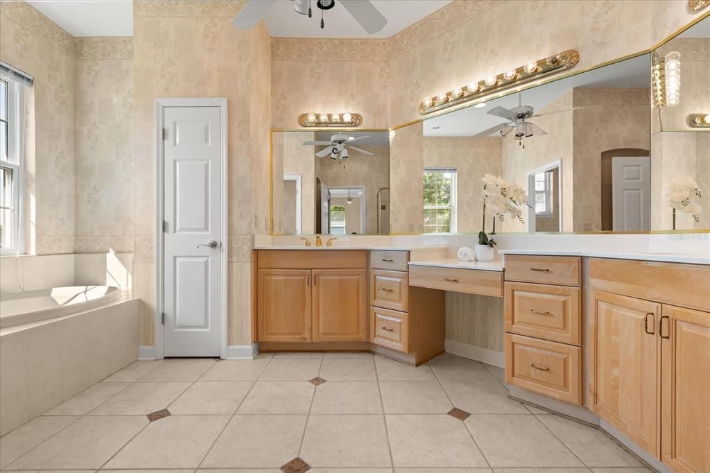 For Sale: $849,000 (4 beds, 3 baths, 2881 Square Feet)